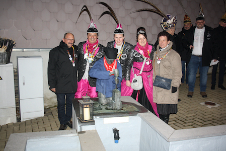 Carnaval de Martelange, Evenements en photos I Habillage du Fendeur et Grand Feu 08-03-2019