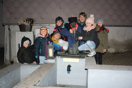 Carnaval de Martelange, Evenements en photos I Habillage du Fendeur et Grand Feu 08-03-2019