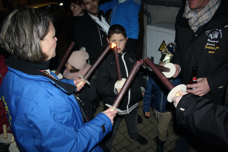 Carnaval de Martelange, Evenements en photos I Habillage du Fendeur et Grand Feu 08-03-2019