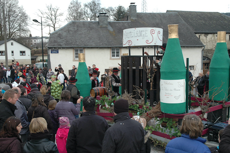 Carnaval de Martelange - Cortège partie 3 (26-02-2012) 