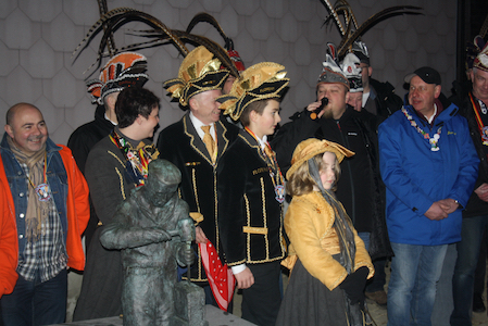 Carnaval de Martelange - Habillage du fendeur et Grand Feu (03-03-2017) 