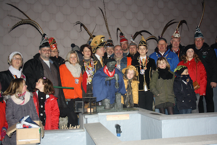 Carnaval de Martelange - Habillage du fendeur et Grand Feu (03-03-2017) 