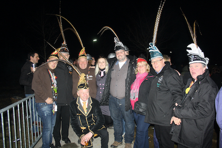 Carnaval de Martelange - Habillage du fendeur et Grand Feu (03-03-2017) 