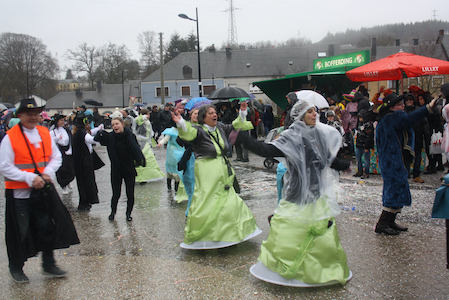 Carnaval de Martelange - Cavalcade partie 1 (05-03-2017) 