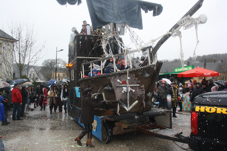 Carnaval de Martelange - Cavalcade partie 1 (05-03-2017) 