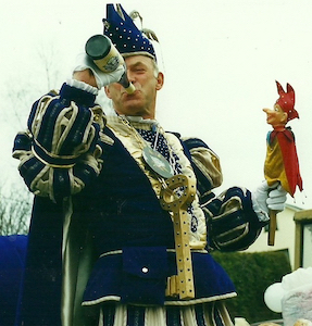 Carnaval de Martelange 2000, Costumes du Prince Serge 1er